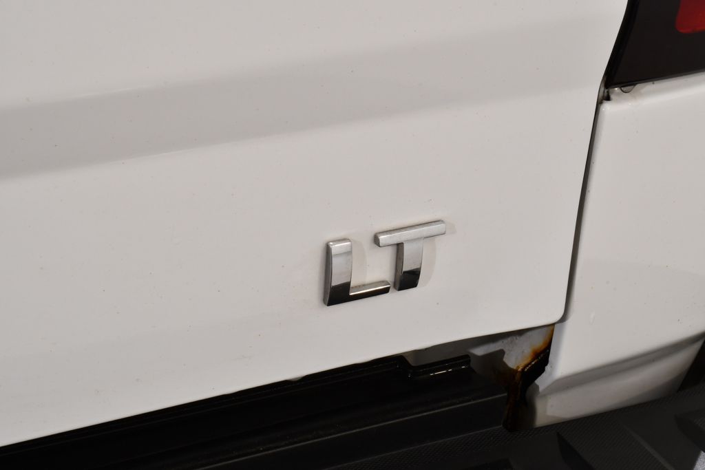 Used 2014 White Chevrolet LT Flex Fuel image 21