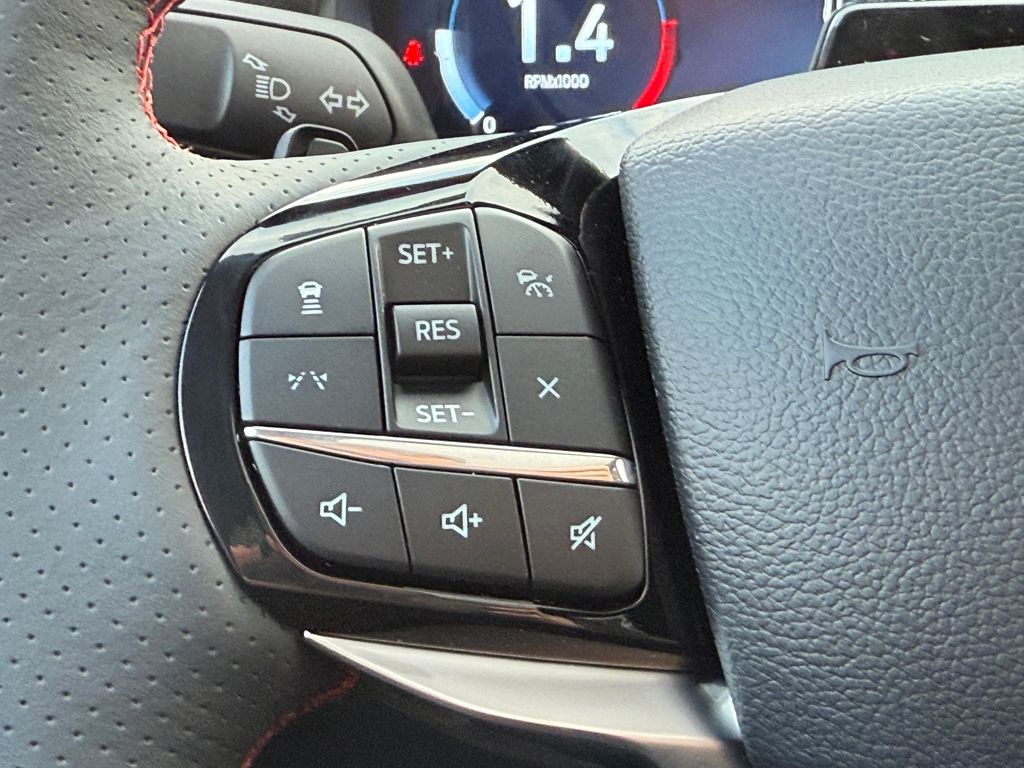 2026 Ford Explorer ST - Photo 17