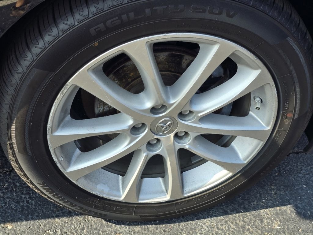 Used 2013 Black Toyota XLE Touring image 19