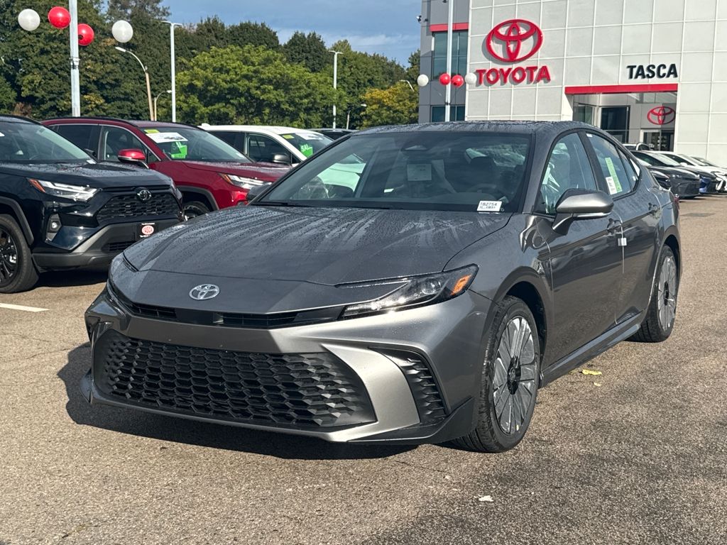 2026 Toyota Camry SE photo 2