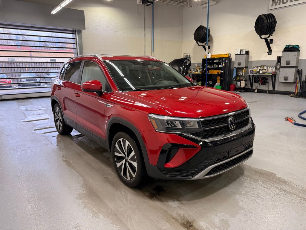 Thumbnail: 2023 Volkswagen Taos - 7