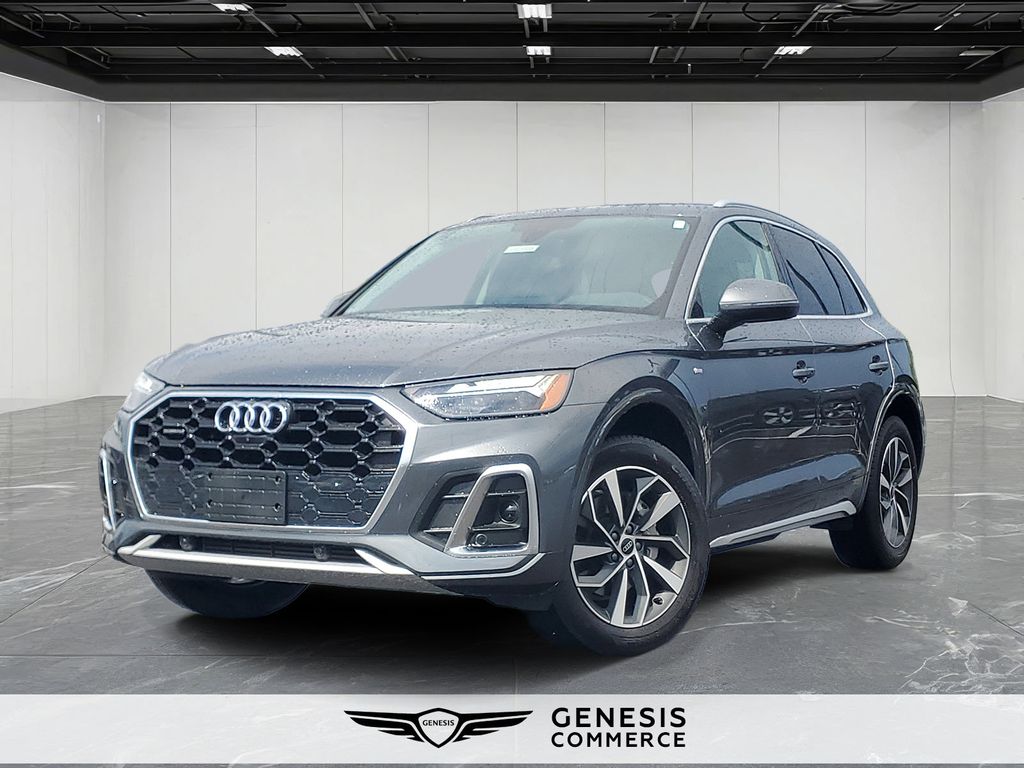 Daytona Gray Pearl Effect 2024 Audi Q5 SUV / Crossover All-Wheel Drive 7-Speed Automatic