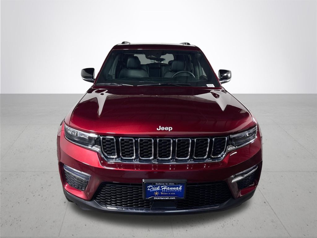 2025 Jeep Grand Cherokee Limited photo 2