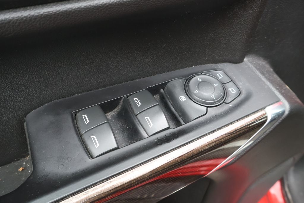 Thumbnail: 2019 Chevrolet Silverado 1500 - 14