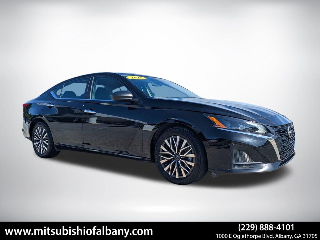 2025 Nissan Altima 2.5 SV