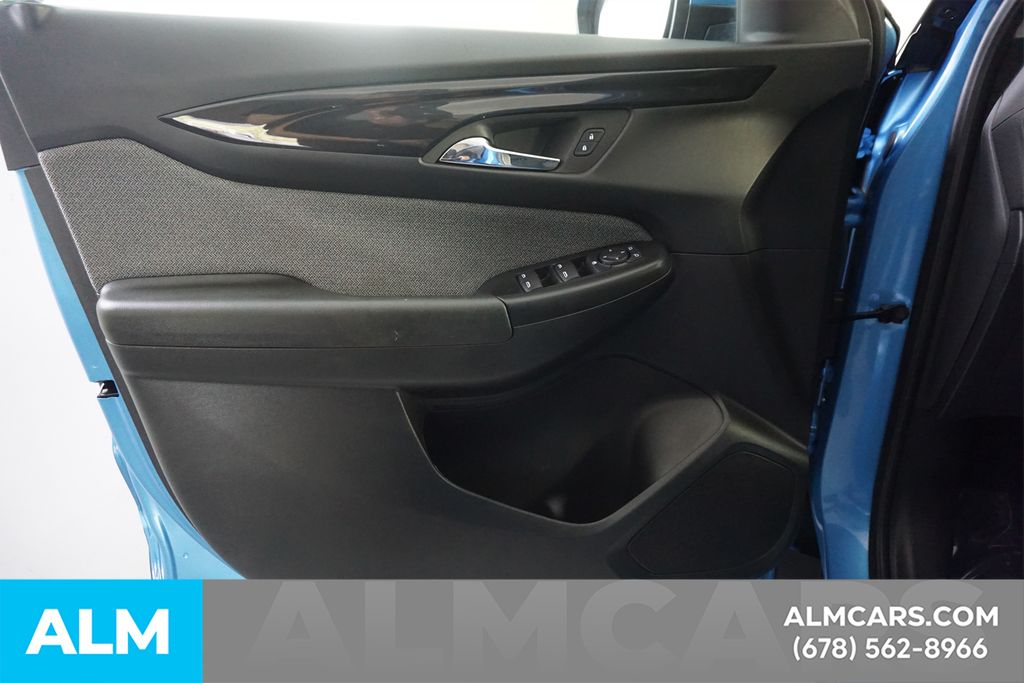Used 2025 Blue Chevrolet LT image 46
