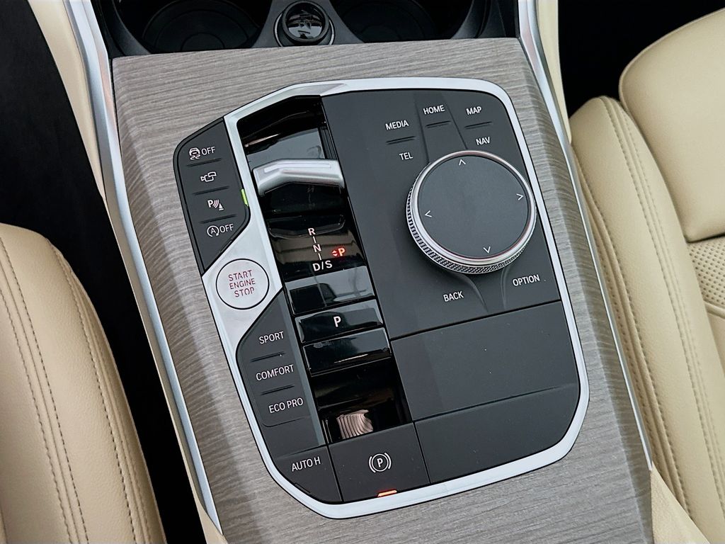 Thumbnail: 2025 BMW 3 Series - 15