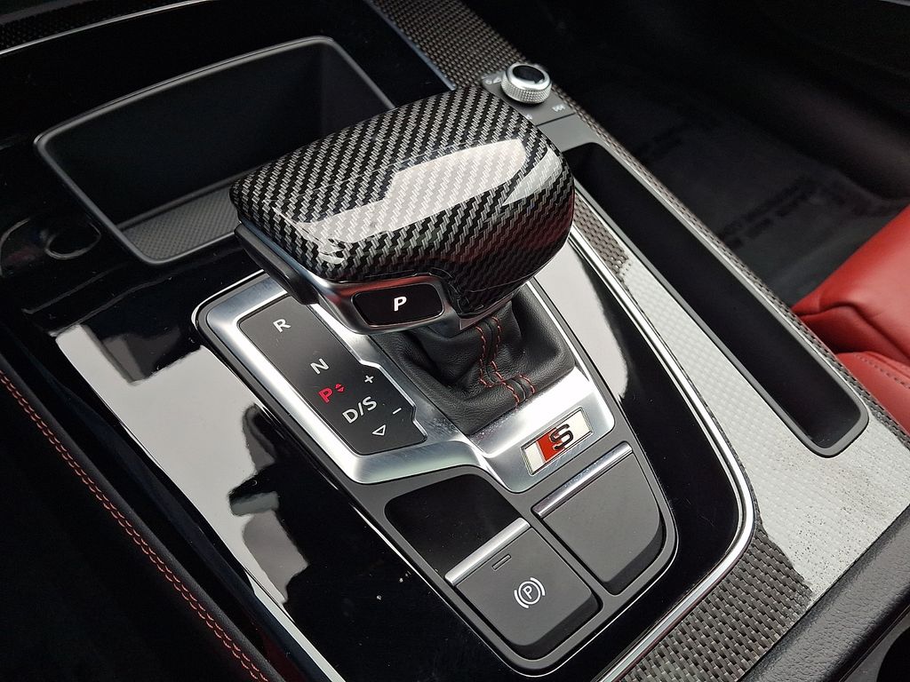 Thumbnail: 2024 Audi SQ5 - 15