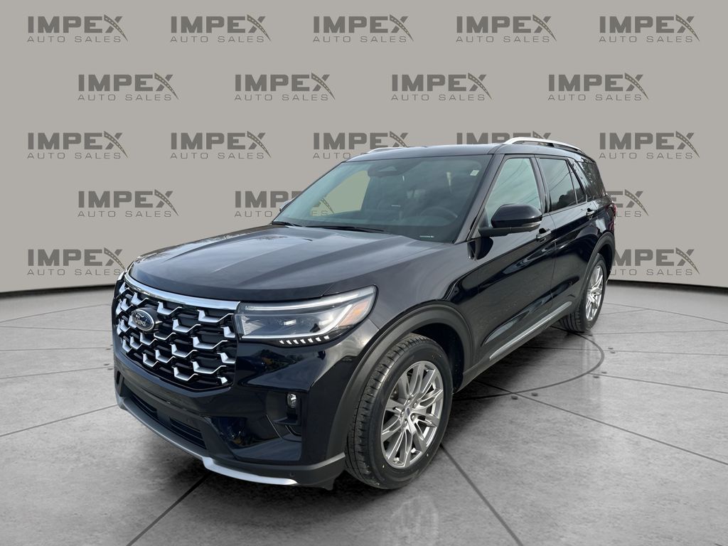2025 Ford Explorer Platinum's photo