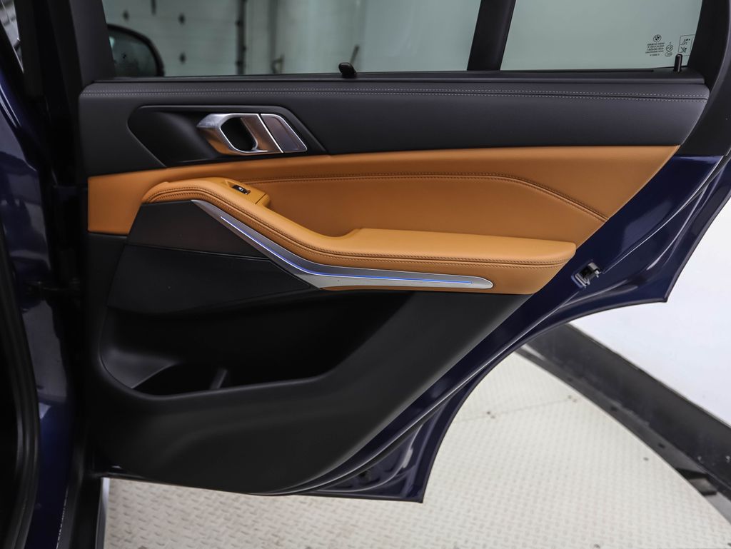 Thumbnail: 2022 BMW X5 - 25