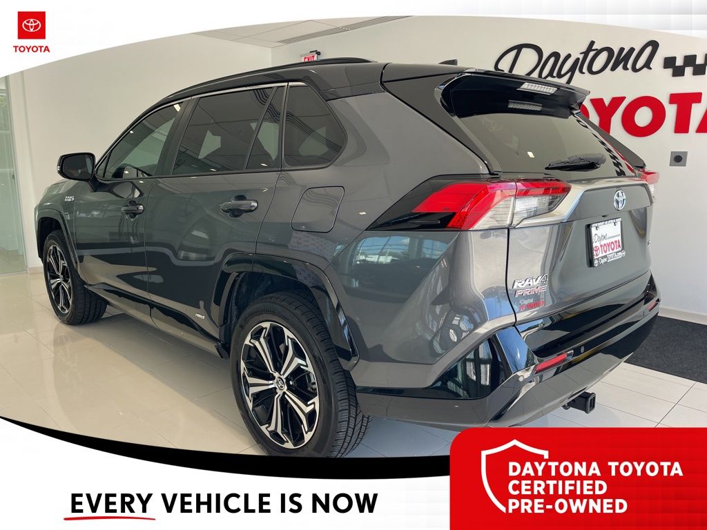 2024 Toyota RAV4 XSE - Photo 11