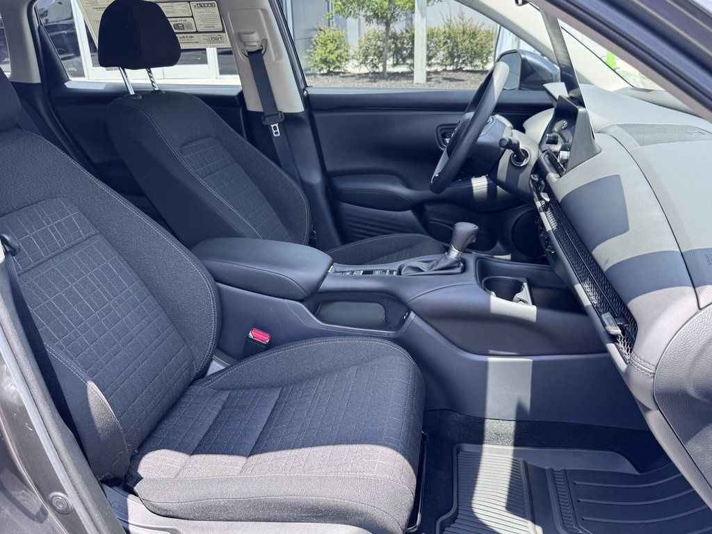 2025 Honda HR-V LX
