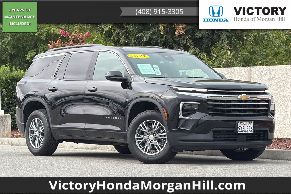 Mosaic Black Metallic 2025 Chevrolet Traverse SUV / Crossover Front-Wheel Drive 8-Speed Automatic