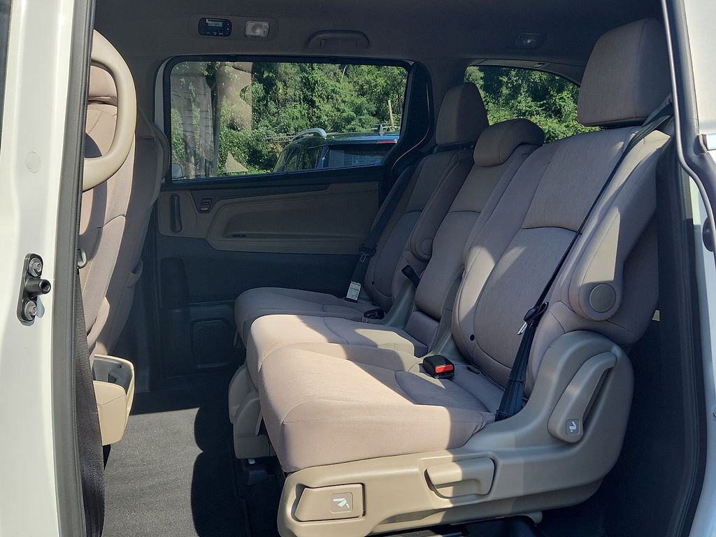 Thumbnail: 2020 Honda Odyssey - 10