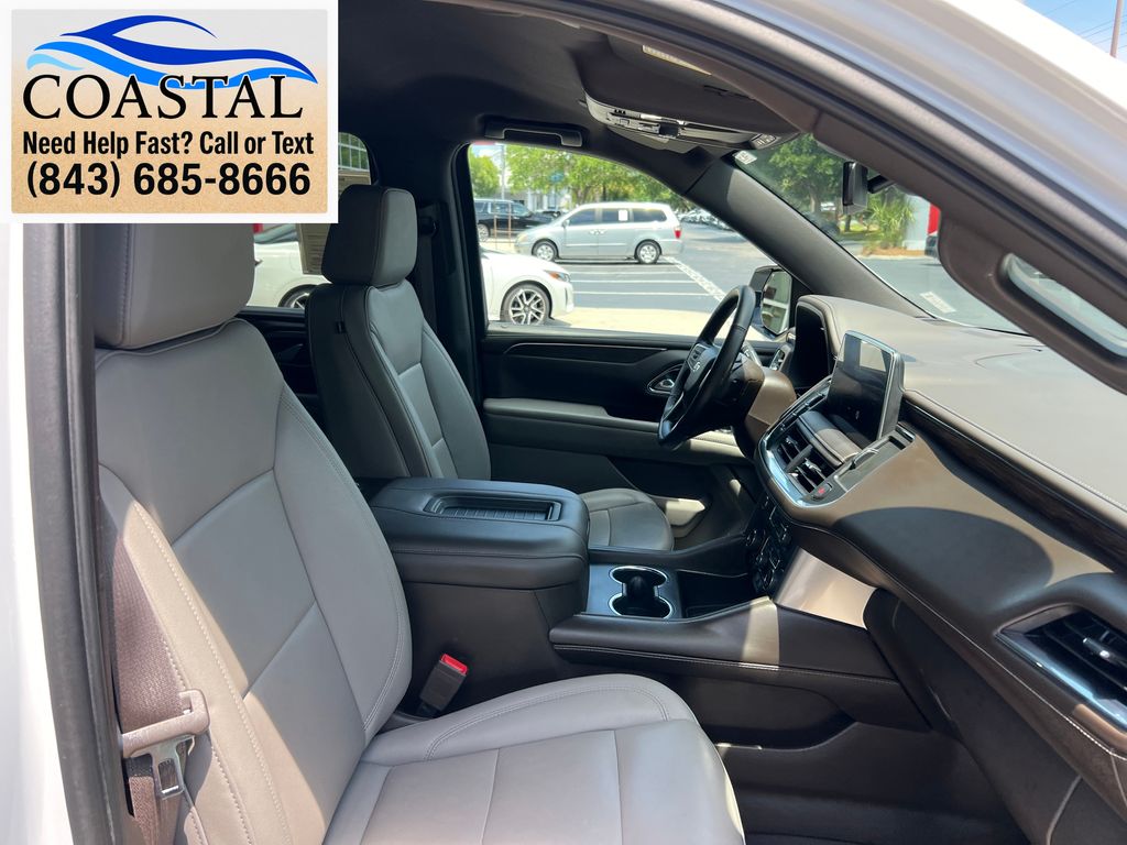 2023 Chevrolet Suburban LT White at Bob King Buick GMC
