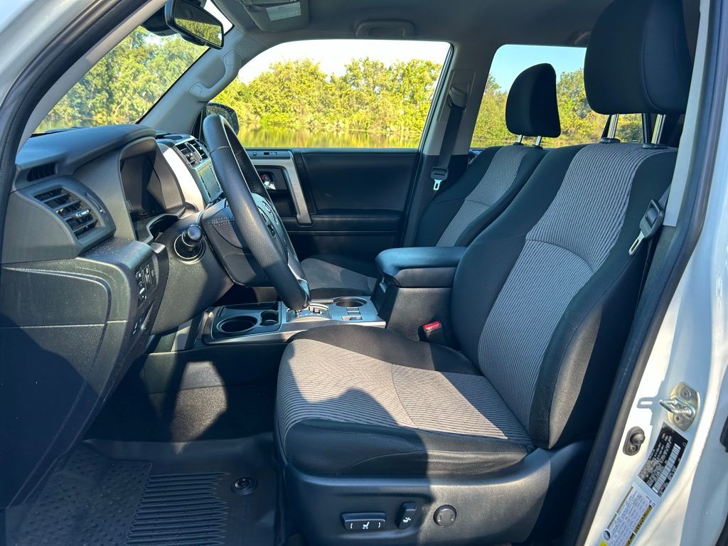 Thumbnail: 2024 Toyota 4Runner - 14