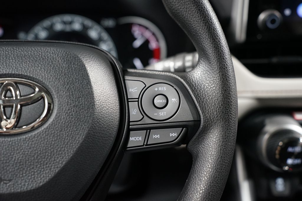 Thumbnail: 2025 Toyota RAV4 - 13