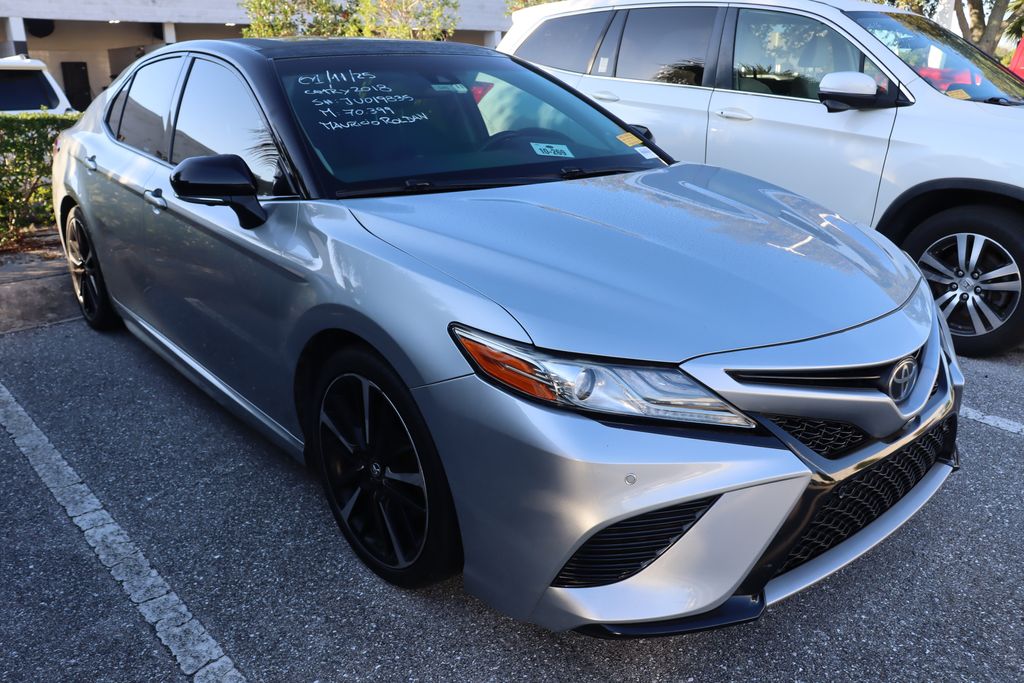 2018 Toyota Camry XLE 6