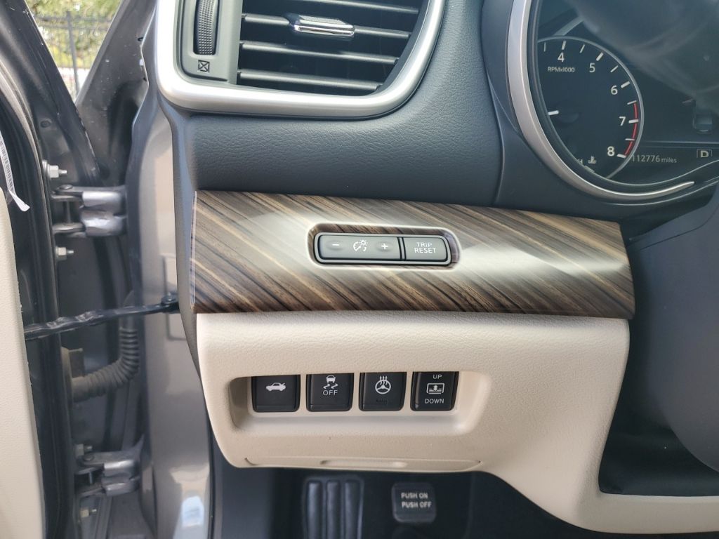 Used Car 2017 Nissan Maxima  Platinum For Sale Under $15,000 In Austin, Texas