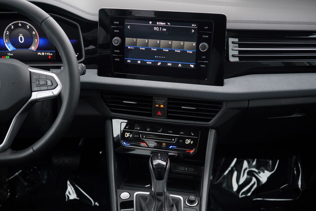 Thumbnail: 2025 Volkswagen Jetta - 10