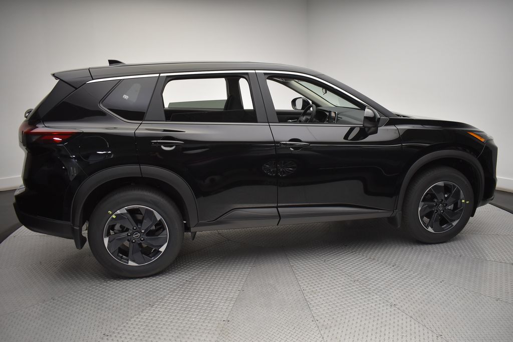 2025 Nissan Rogue SV 4