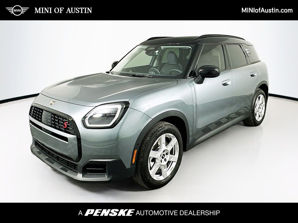 2025 MINI Cooper Countryman Base Hero Image