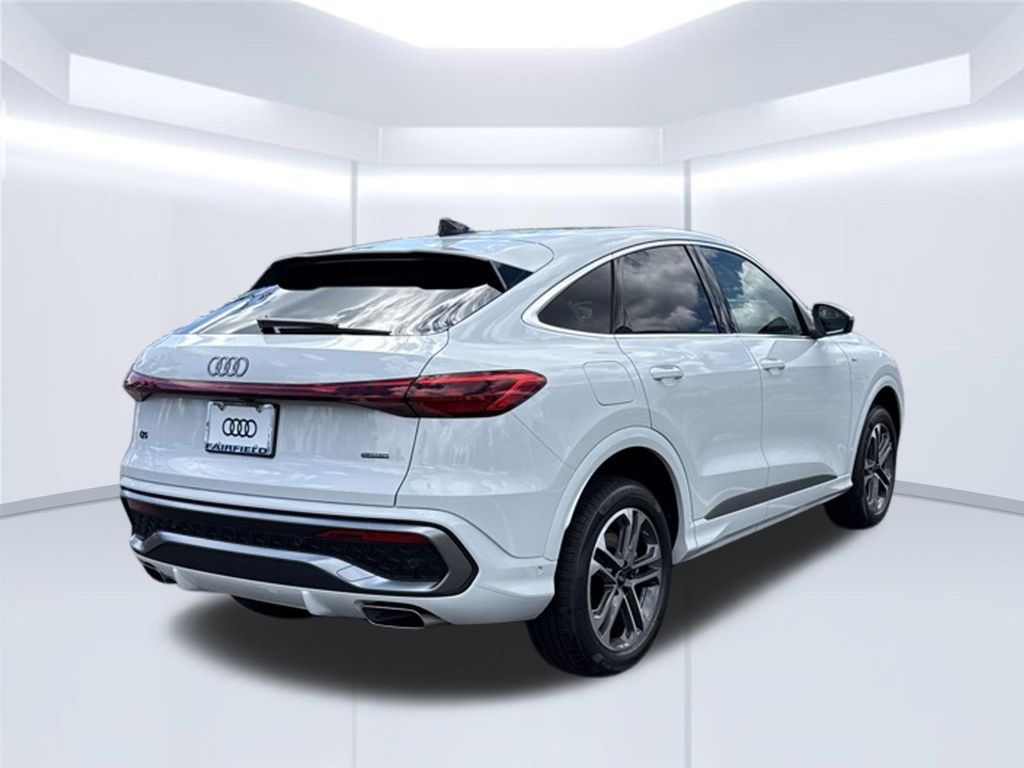 Thumbnail: 2026 Audi Q5 - 5