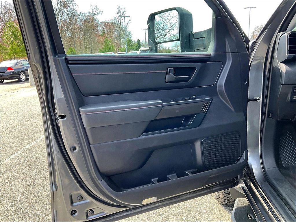 2023 Toyota Tundra Hybrid — photo 9