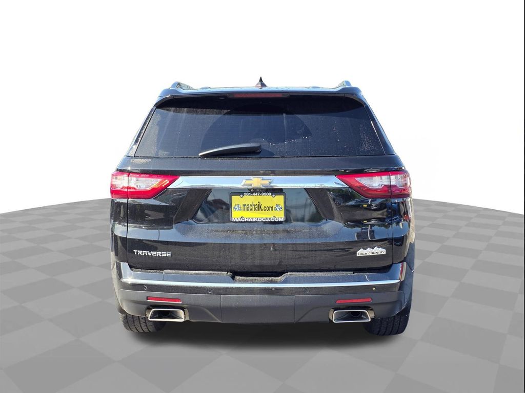 2021 Chevrolet Traverse High Country - 4
