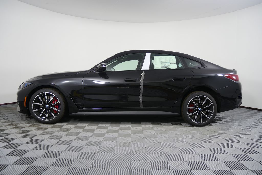 Thumbnail: 2025 BMW i4 - 6