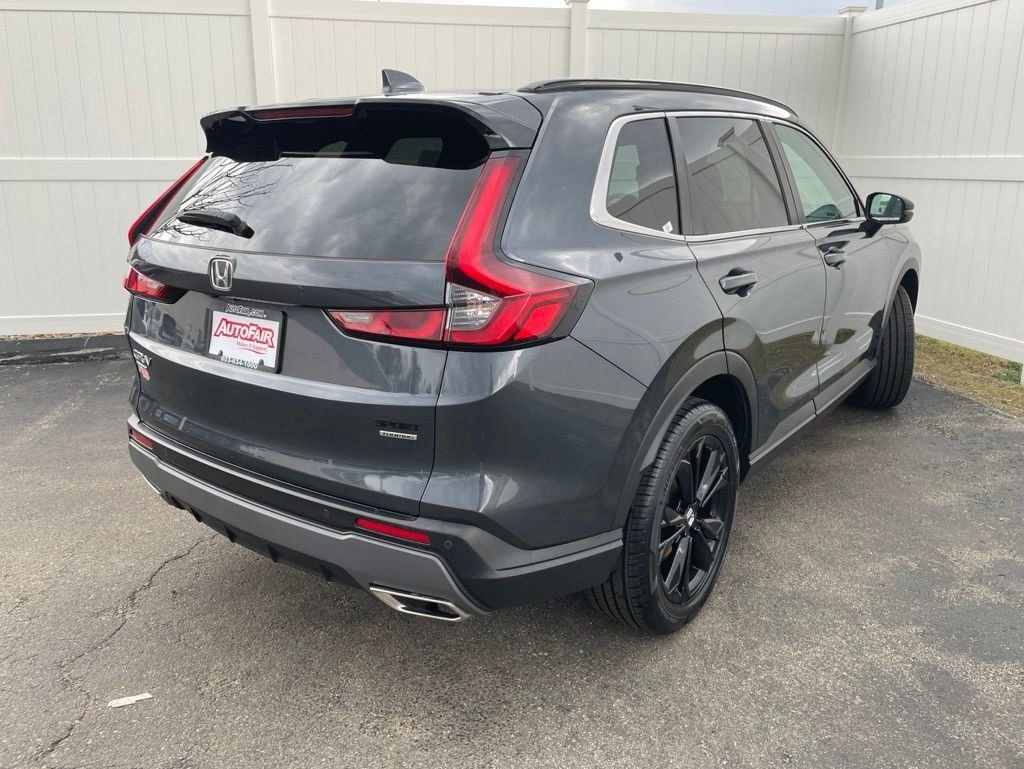 View vehicle photo 5