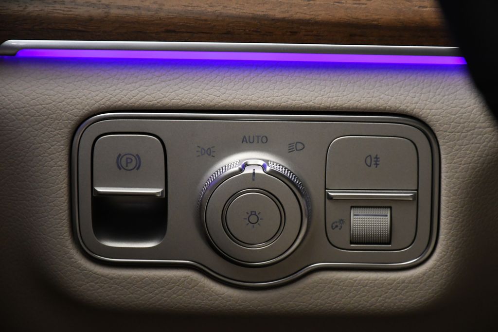 Thumbnail: 2026 Mercedes-Benz GLE - 21