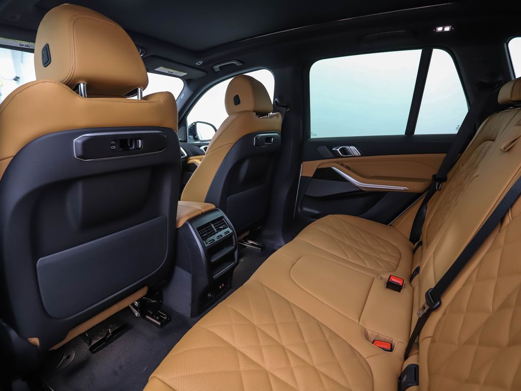 Thumbnail: 2026 BMW X5 - 21