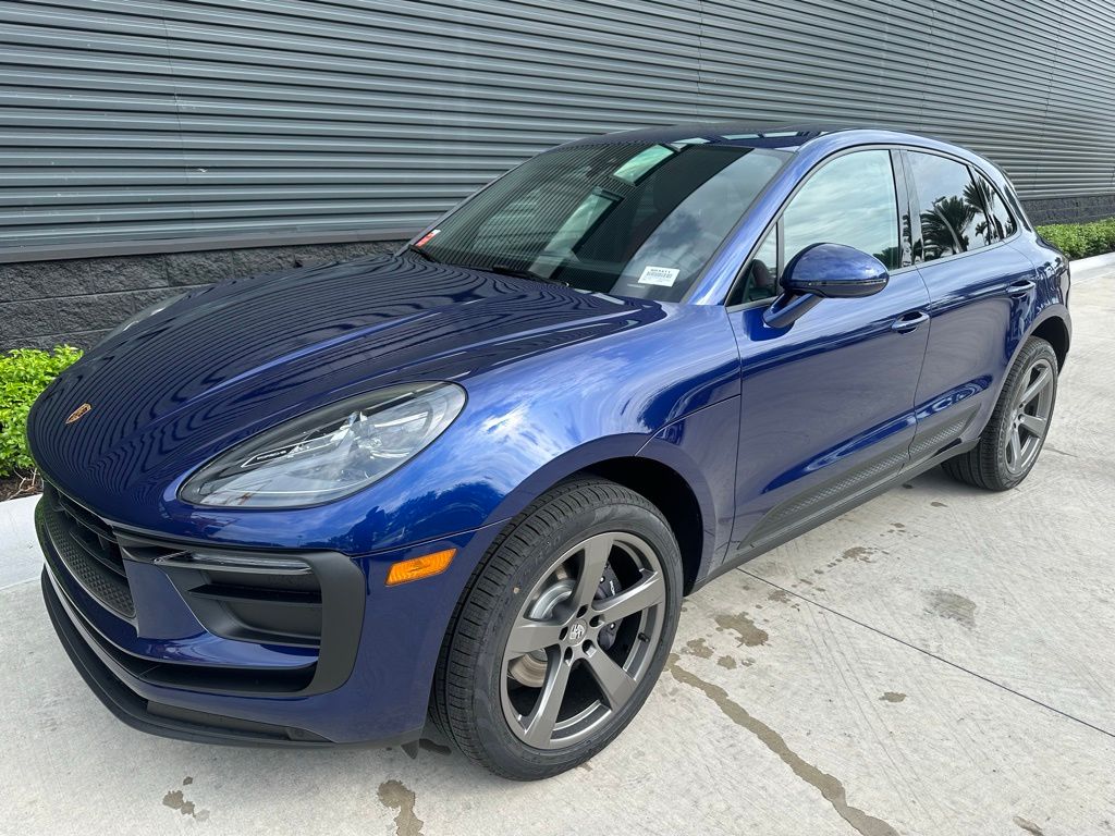 2025 Porsche Macan  5