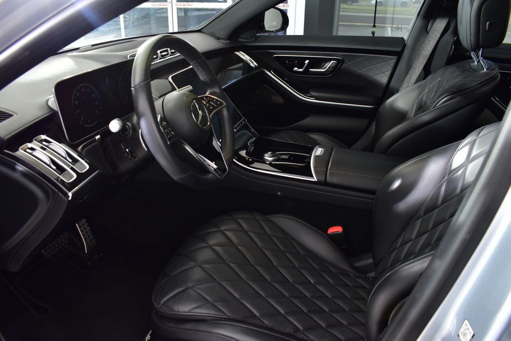 Thumbnail: 2022 Mercedes-Benz S-Class - 16