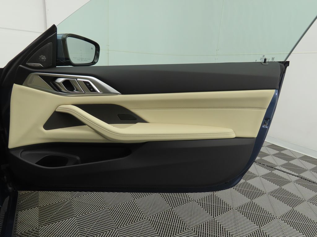 Thumbnail: 2026 BMW 4 Series - 26