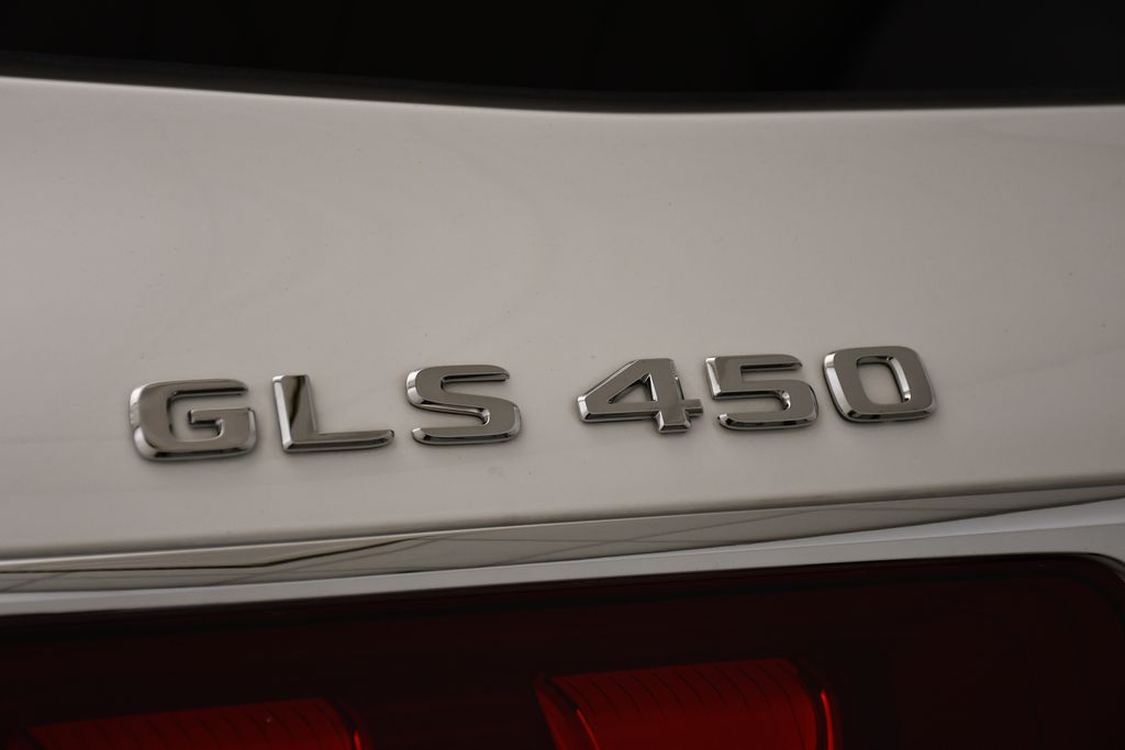 Thumbnail: 2025 Mercedes-Benz GLS - 9