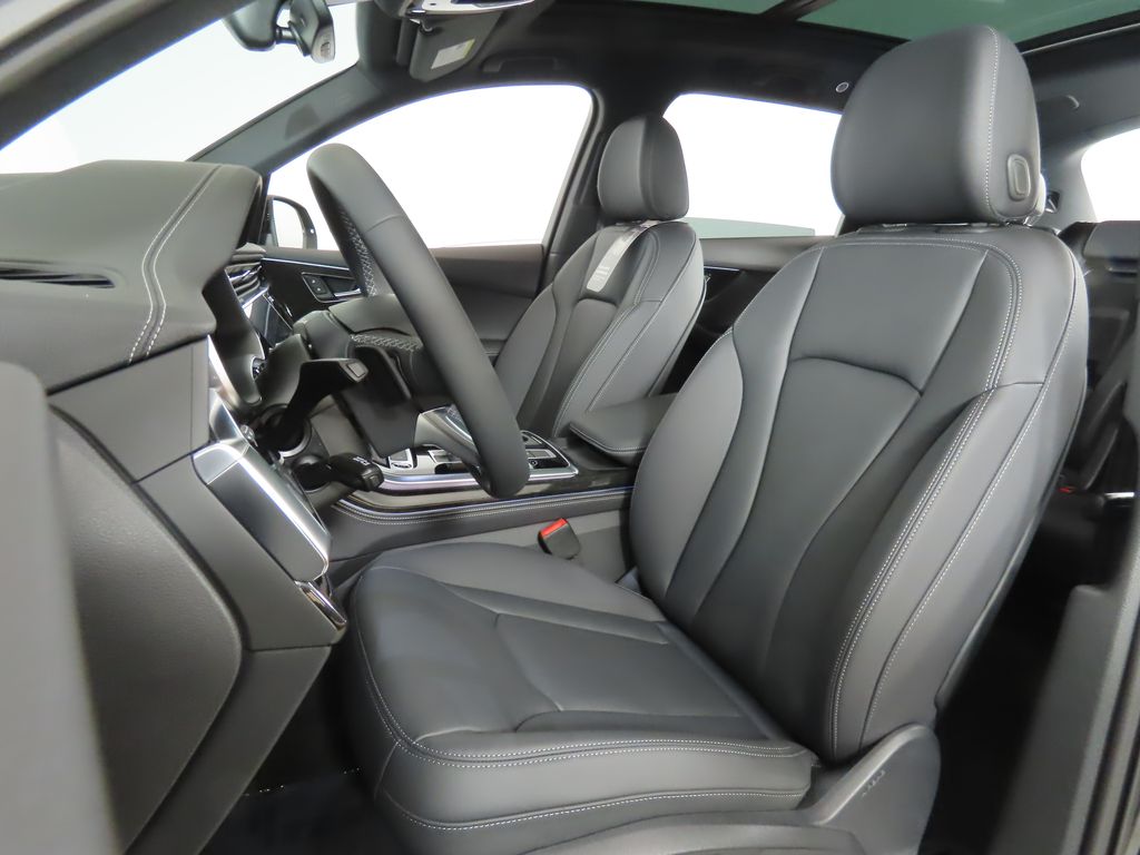 Thumbnail: 2025 Audi Q7 - 31