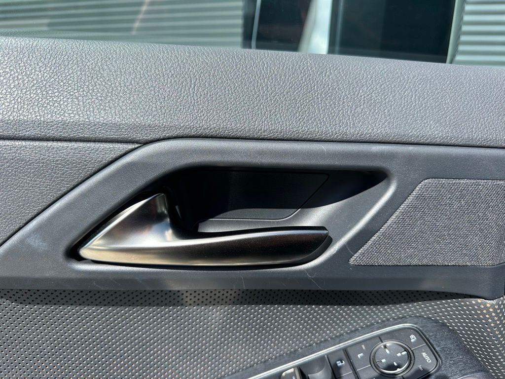 Thumbnail: 2025 Lexus GX - 20