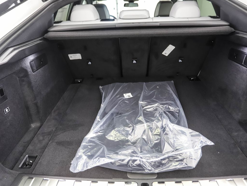 Thumbnail: 2026 BMW X6 - 24