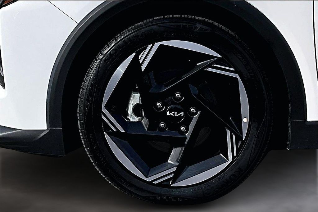 Used 2025 White Kia EX image 10