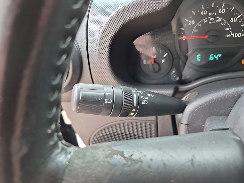 Used 2008  Jeep Unlimited X image 31