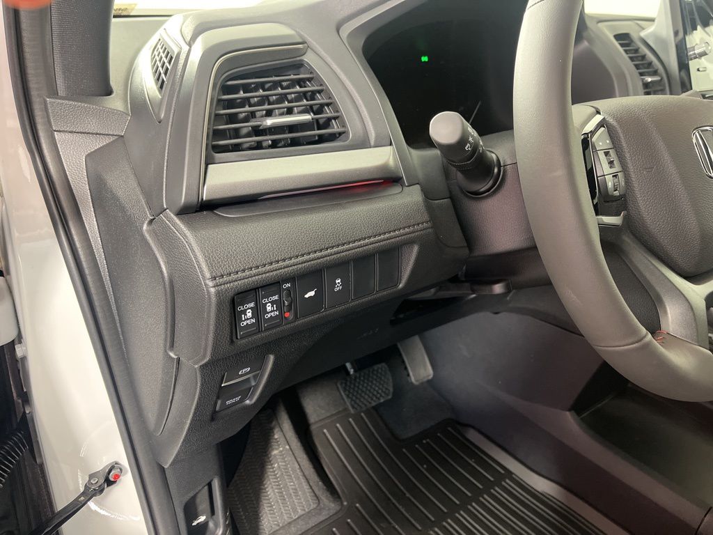 2025 Honda Odyssey Sport 27