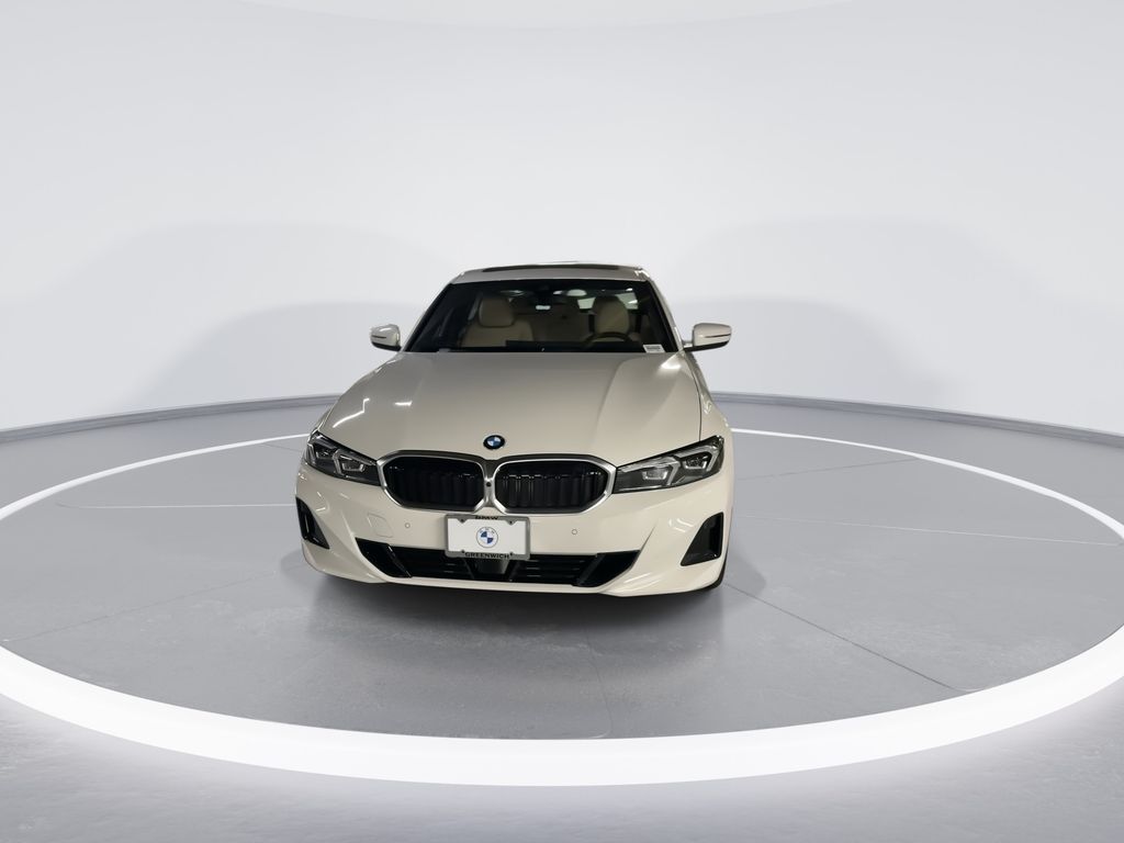 Thumbnail: 2025 BMW 3 Series - 3