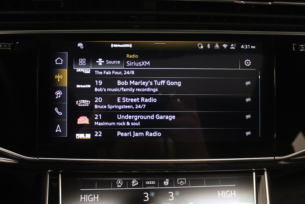 Thumbnail: 2026 Audi Q8 - 29