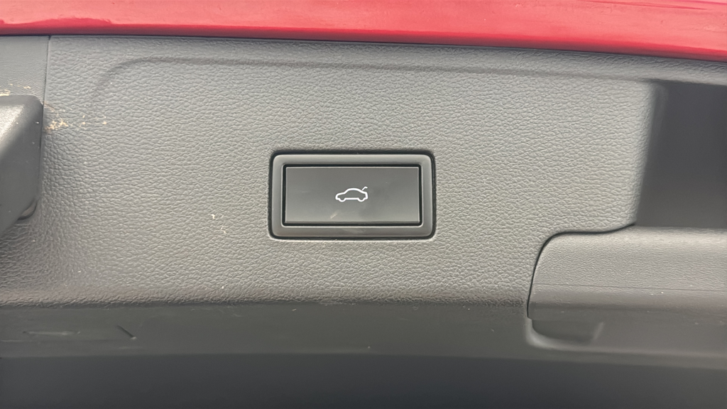 Used 2020 Red Metallic Volkswagen 3.6L V6 SEL image 29