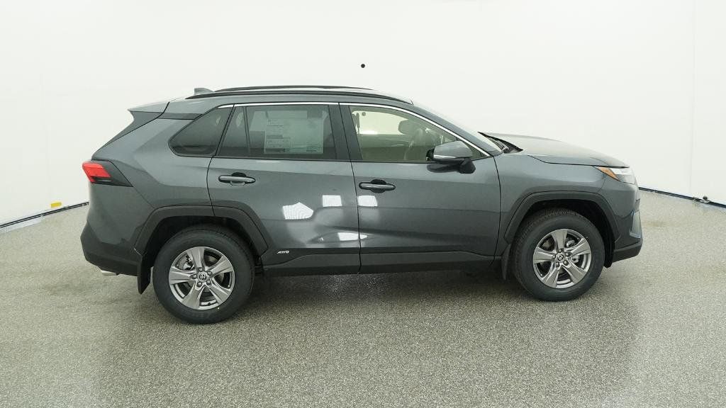 Thumbnail: 2025 Toyota RAV4 - 5