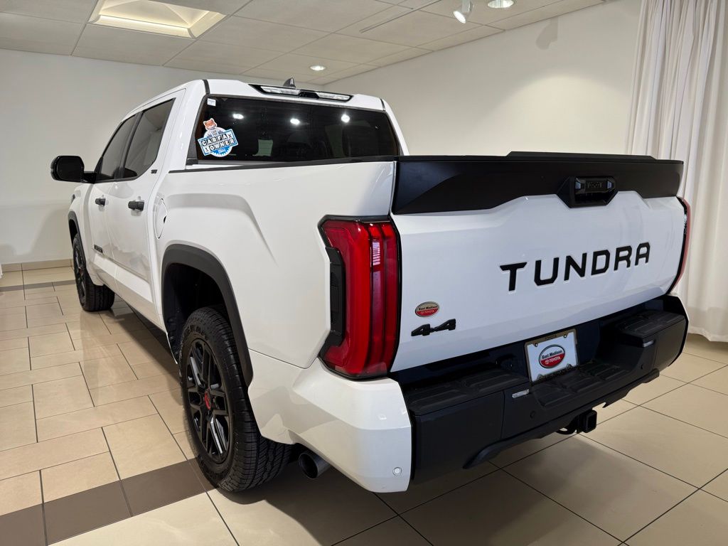 Thumbnail: 2024 Toyota Tundra - 3