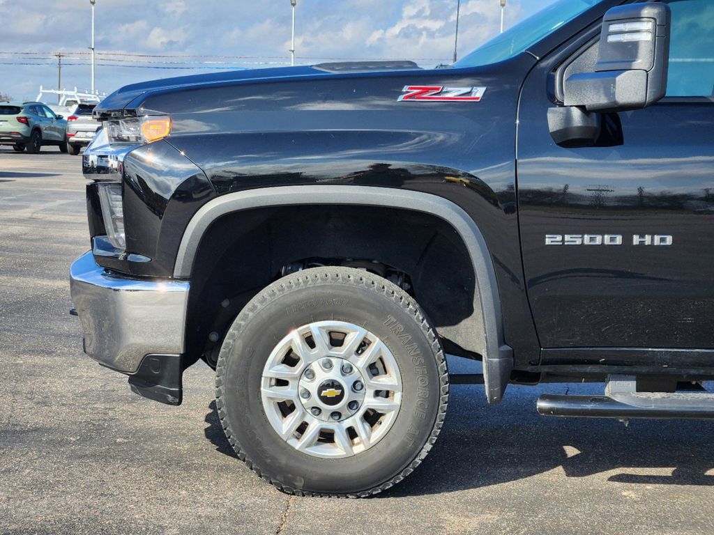 2022 Chevrolet Silverado 2500HD LT 8