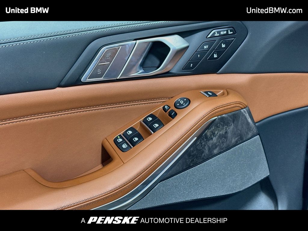 Thumbnail: 2027 BMW X7 - 10